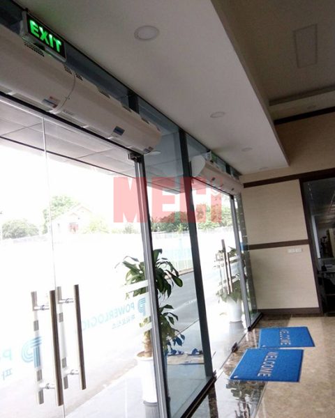 Quạt cắt gió 1200mm lắp tại cửa công ty