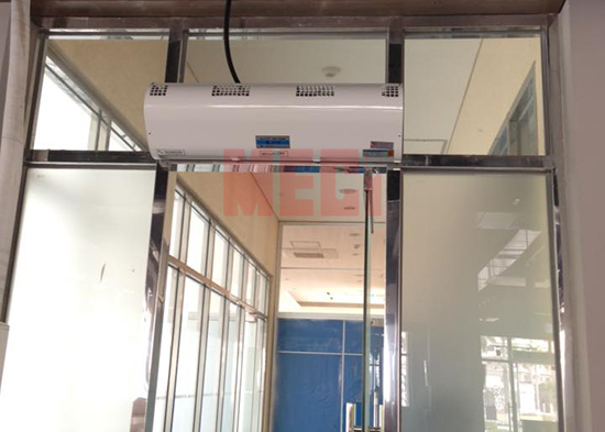 Quạt cắt gió ACK-120-900 lắp tại cửa hành lang